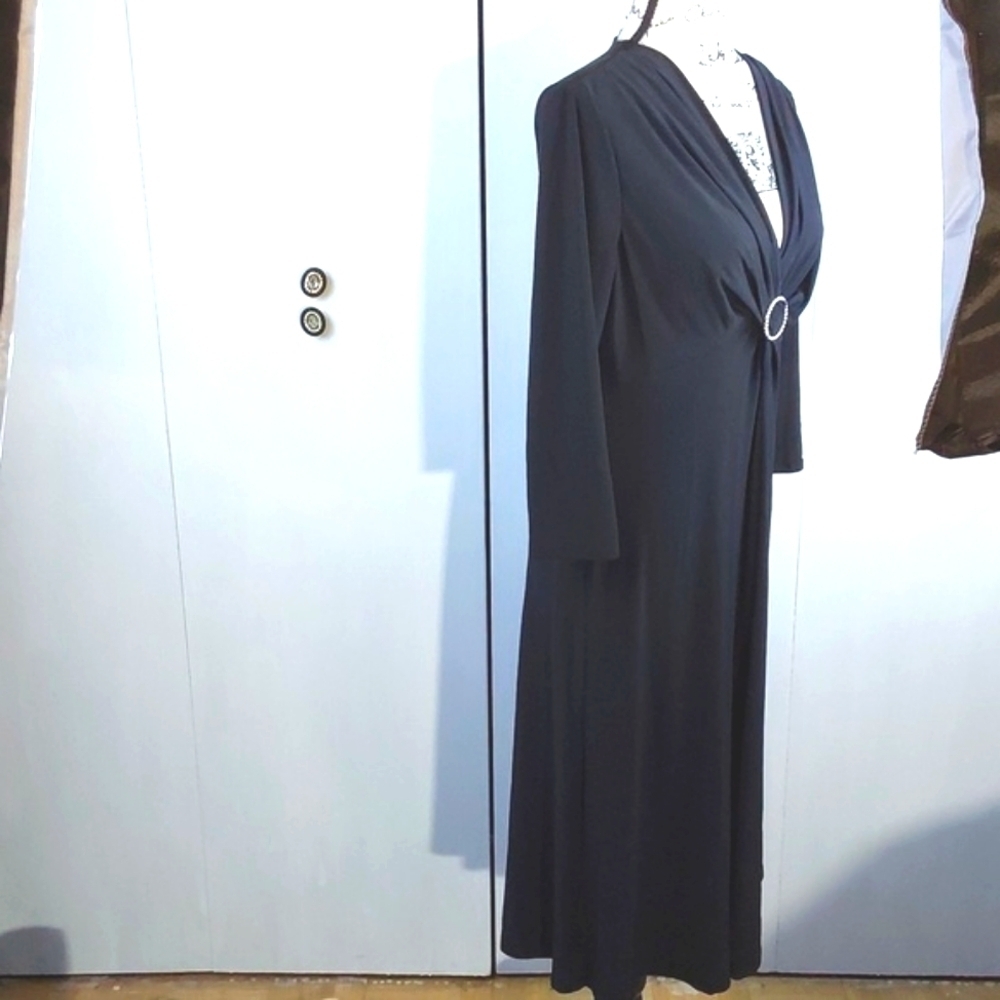 Evan Picone- Formal Black Deep V Ruching Slimming Cocktail Dress W Bling Sz.10 - Picture 5 of 10